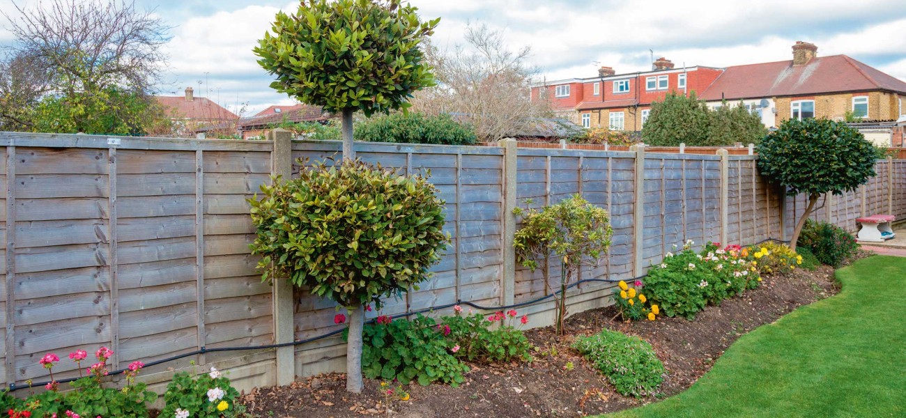 Réparation à frais communs d’un mur de clôture détérioré suite à la pression des terres : une règle absolue ?